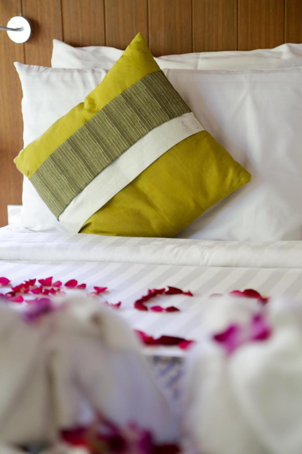 Samui Honey Cottages Beach Resort - Sha Extra Plus Choeng Mon Dış mekan fotoğraf